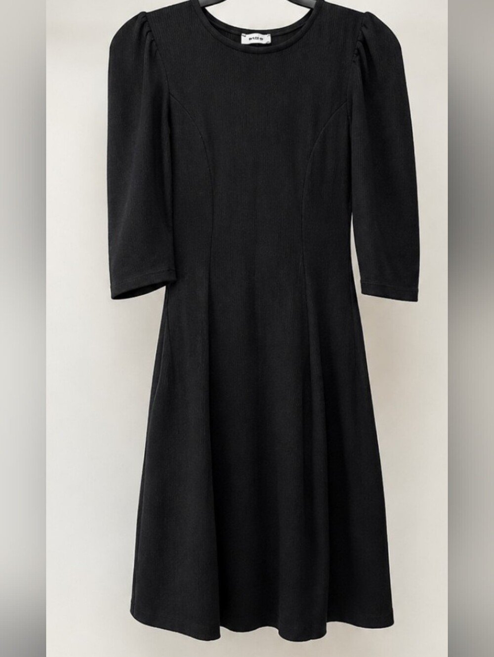 Black Dress -The Perfect Little Black Dress